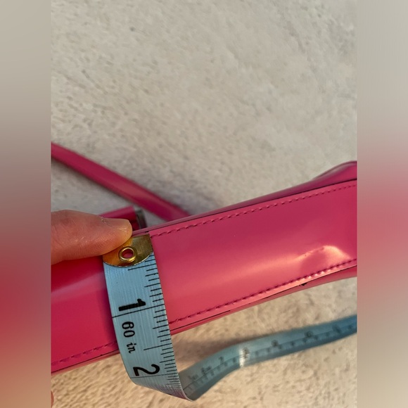 Vintage Mini Guess Purse and Wallet.  Purse is NWOT Excellent Shape - Picture 8 of 14